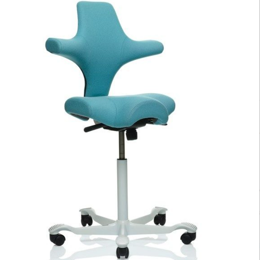 OIVAPALVELUT. HÅG Capisco 8106 tuolin ainutlaatuiset ominaisuudet soveltuvat erinomaisesti monentyyppisiin nykyaikaisiin työpisteisiin ja työskentely-ympäristöihin, Mikään muu toimistotuoli tai työtuoli ei tarjoa samoja monipuolisia säätömahdollisuuksia kuin HÅG Capisco. Tuolilla on 10 vuoden takuu.